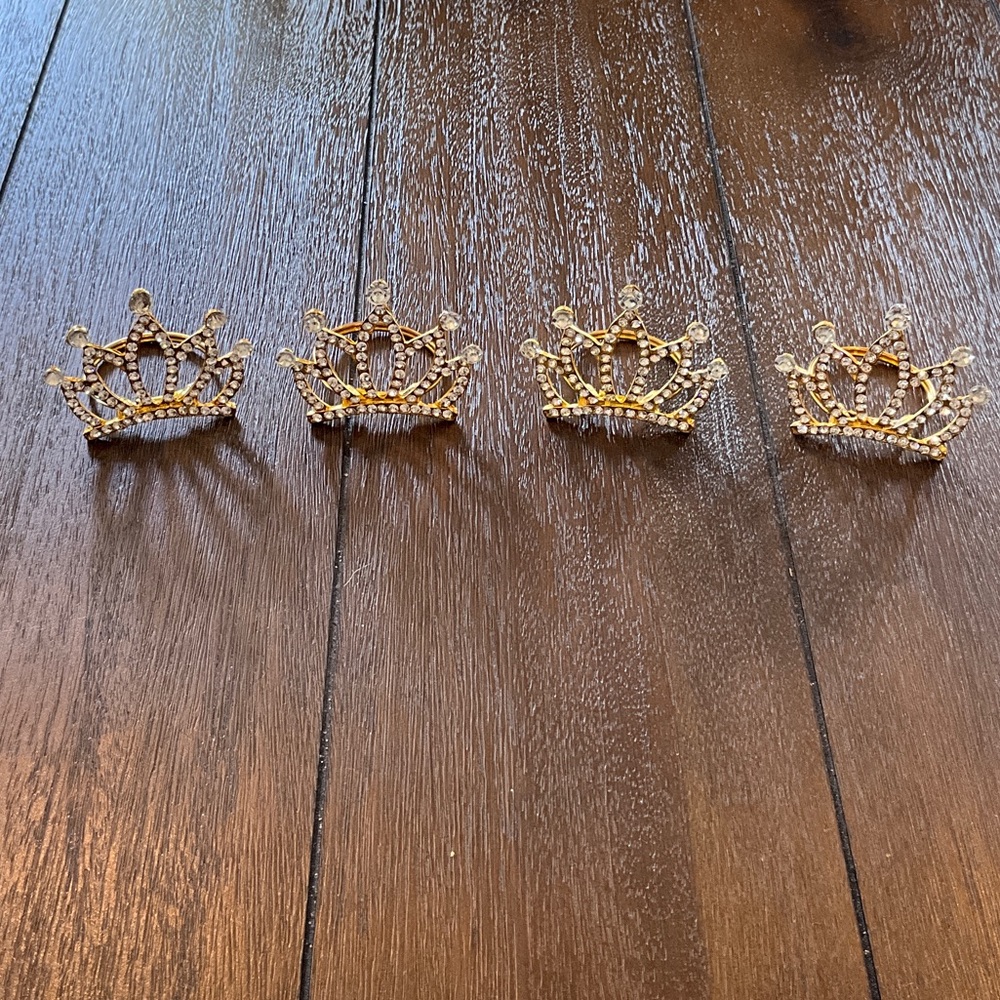 Set of Four Gold Napkin Holders